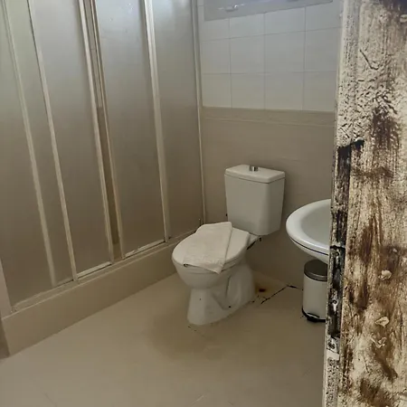 Bilgehan Boutique Чешме